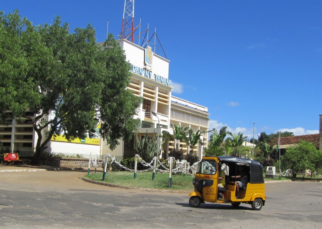Article : Les taxis-motos, ces petits monstres jaunes de Diégo